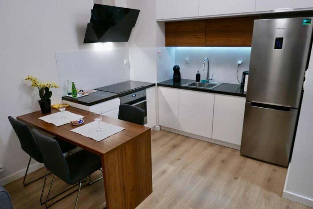 Sarmacka Apartment In Wilanow Warsaw Exterior photo